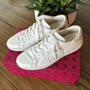 Tory Burch T-Logo Leather Sneaker